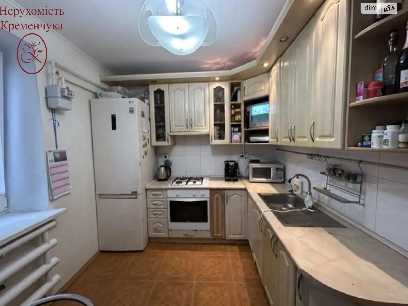 Продается 4-комнатная квартира 76 кв. м в Кременчуге, цена: 44000 $