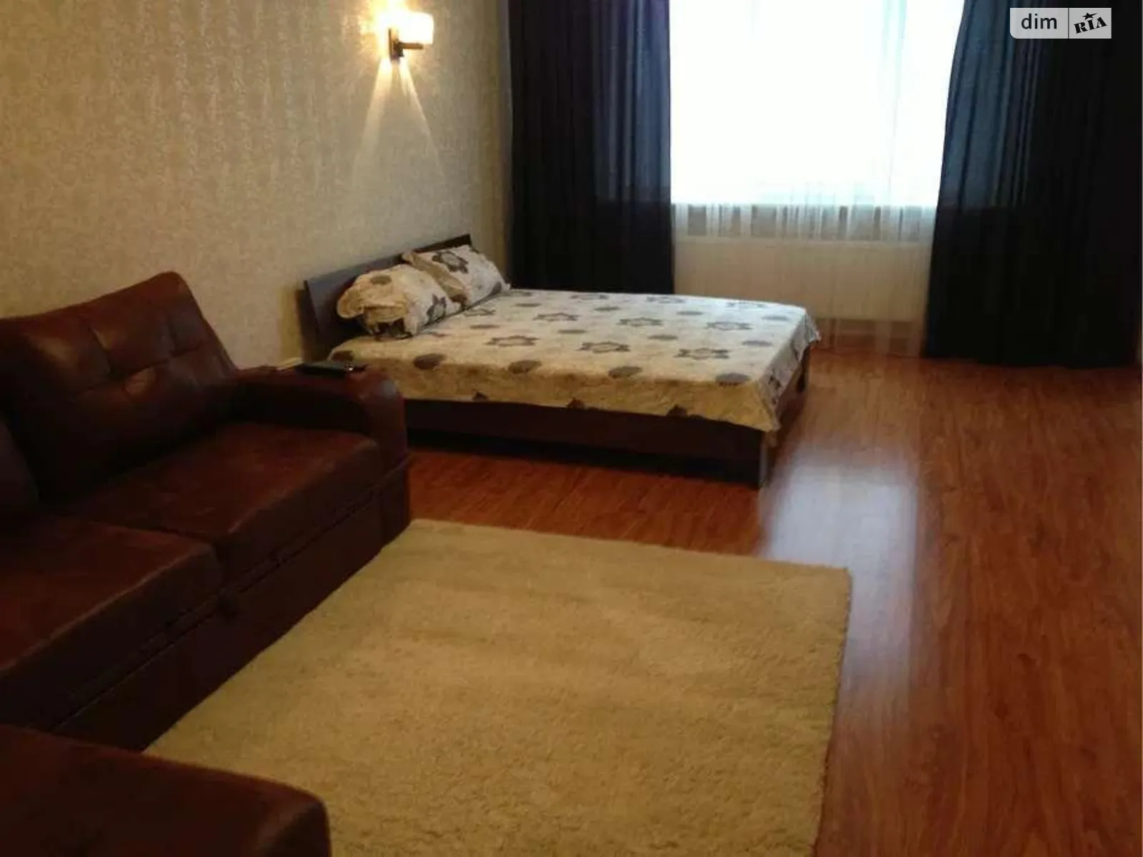 Продается 1-комнатная квартира 65 кв. м в Одессе, плато Гагаринское, 5/1А - фото 1