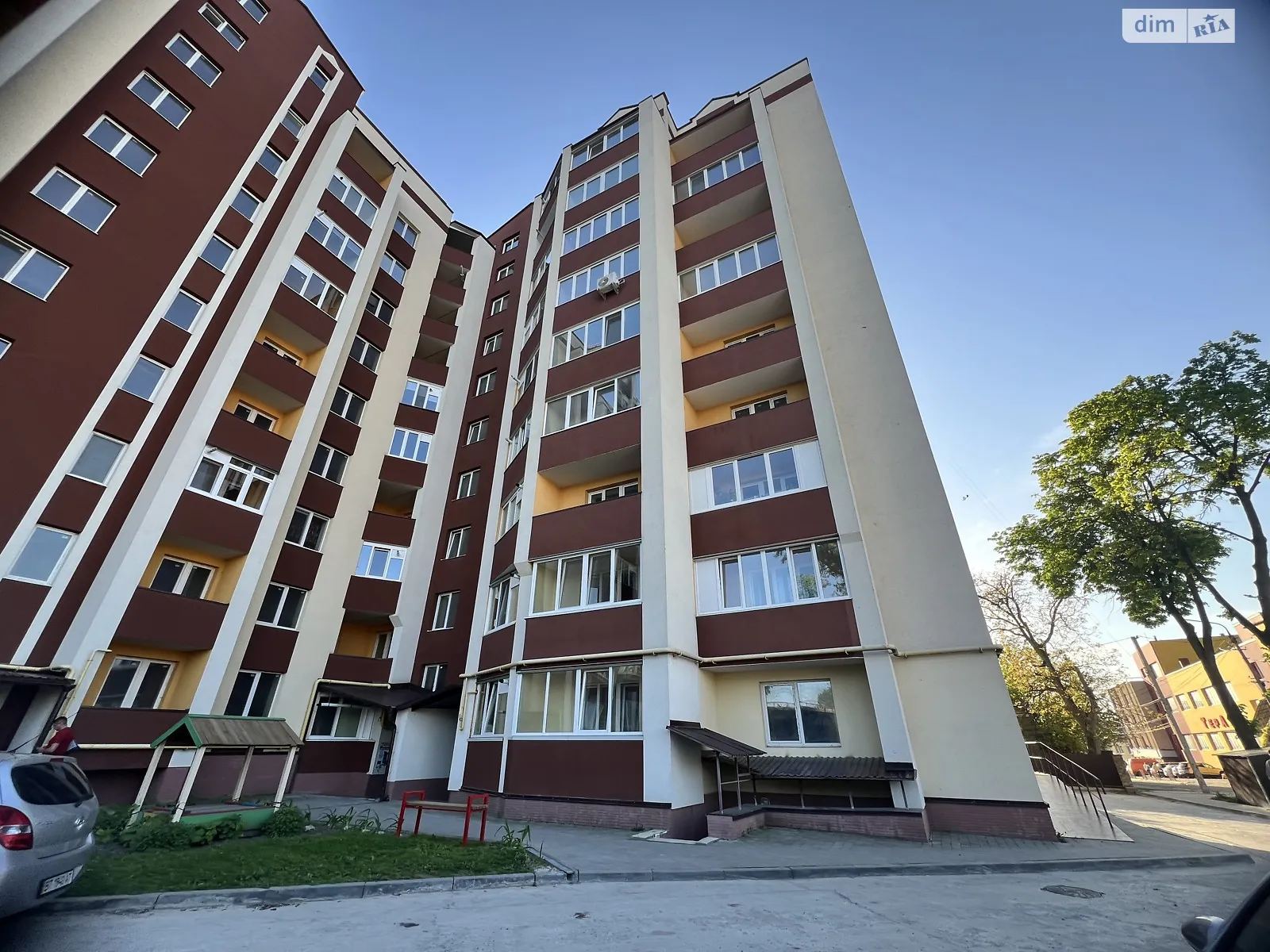 2-комнатная квартира 76 кв. м в Тернополе, ул. Пирогова