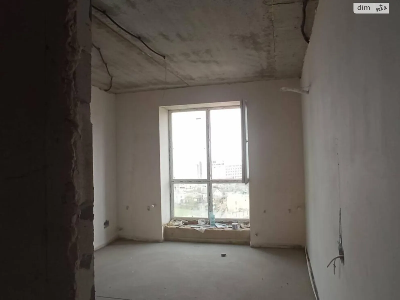 Продается 1-комнатная квартира 50.5 кв. м в Черноморске, ул. Лазурная(Гайдара) - фото 1