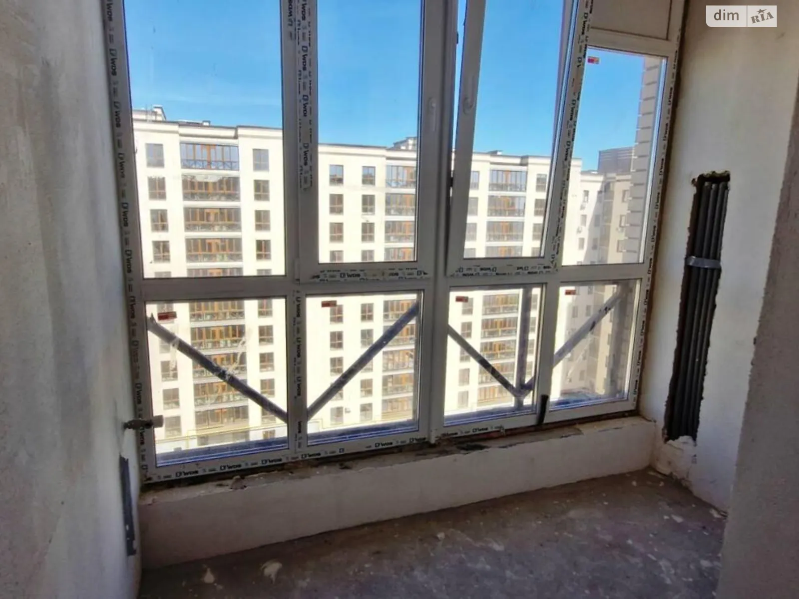 Продается 1-комнатная квартира 44.2 кв. м в Черноморске, ул. Лазурная(Гайдара) - фото 1
