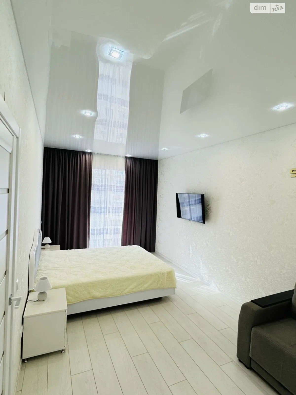 Продается 1-комнатная квартира 43 кв. м в Одессе, цена: 44000 $