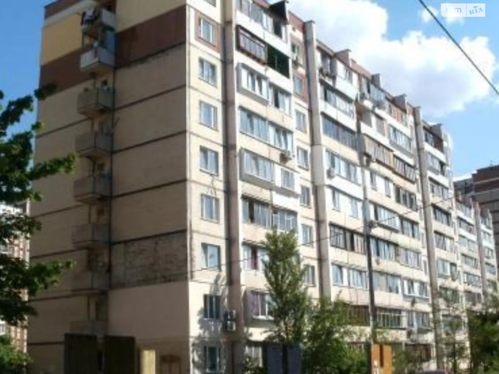 Продается 1-комнатная квартира 38 кв. м в Киеве, ул. Красной Калины, 79А