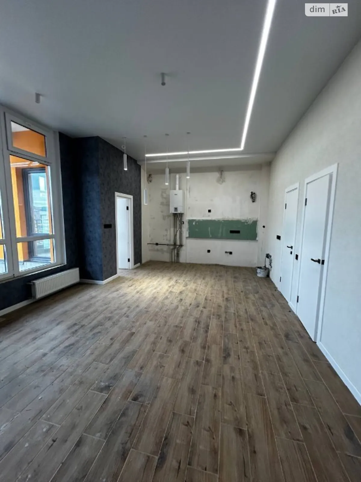 Продается 2-комнатная квартира 70 кв. м в Ирпене, ул. Ломоносова