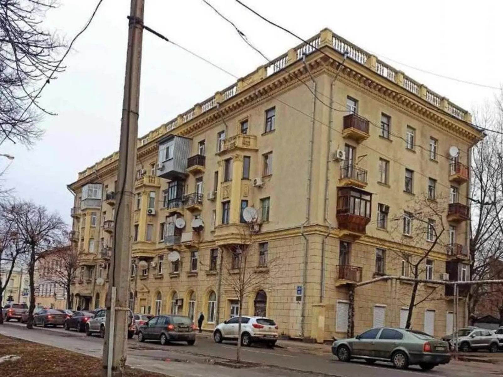 Продается 3-комнатная квартира 67 кв. м в Харькове, Героев Небесной Сотни майд., 33 - фото 1