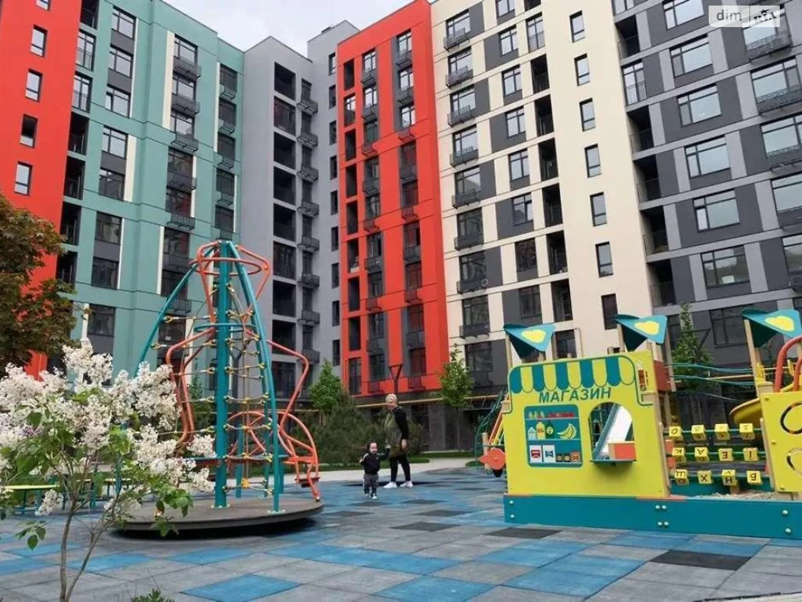 Продается 4-комнатная квартира 72 кв. м в Гатном - фото 1