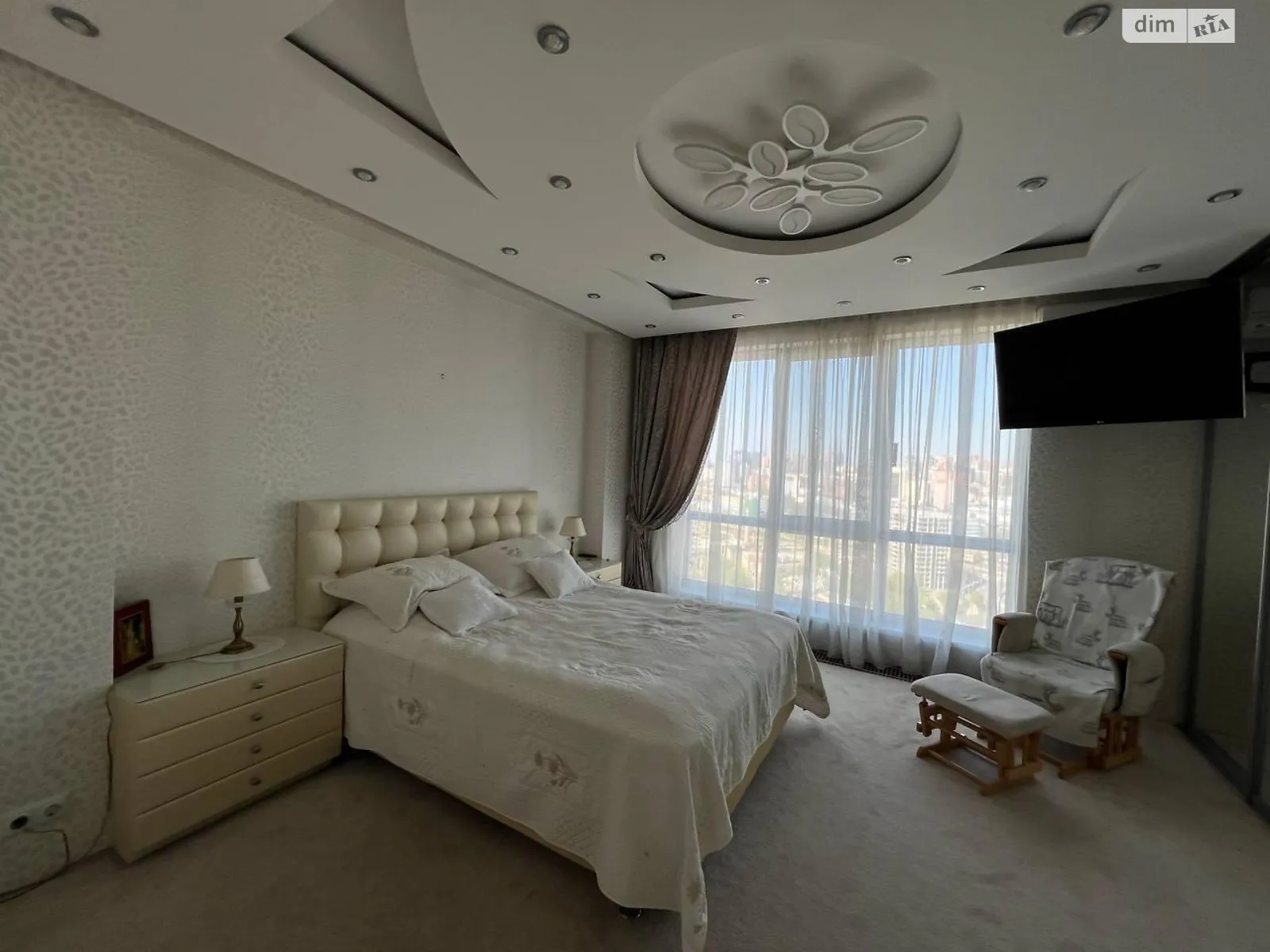 Продается 4-комнатная квартира 180 кв. м в Киеве, цена: 400000 $ - фото 1
