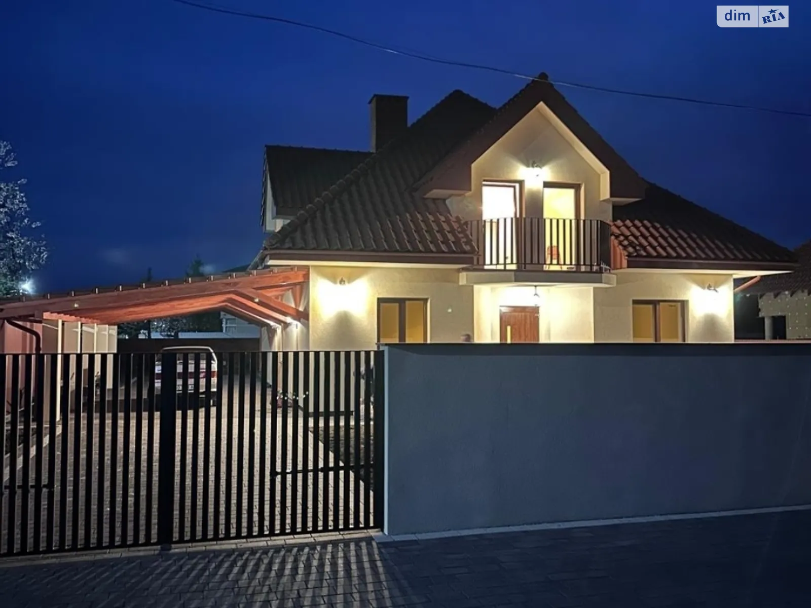 Продается дом на 2 этажа 204 кв. м с террасой, цена: 280000 $ - фото 1