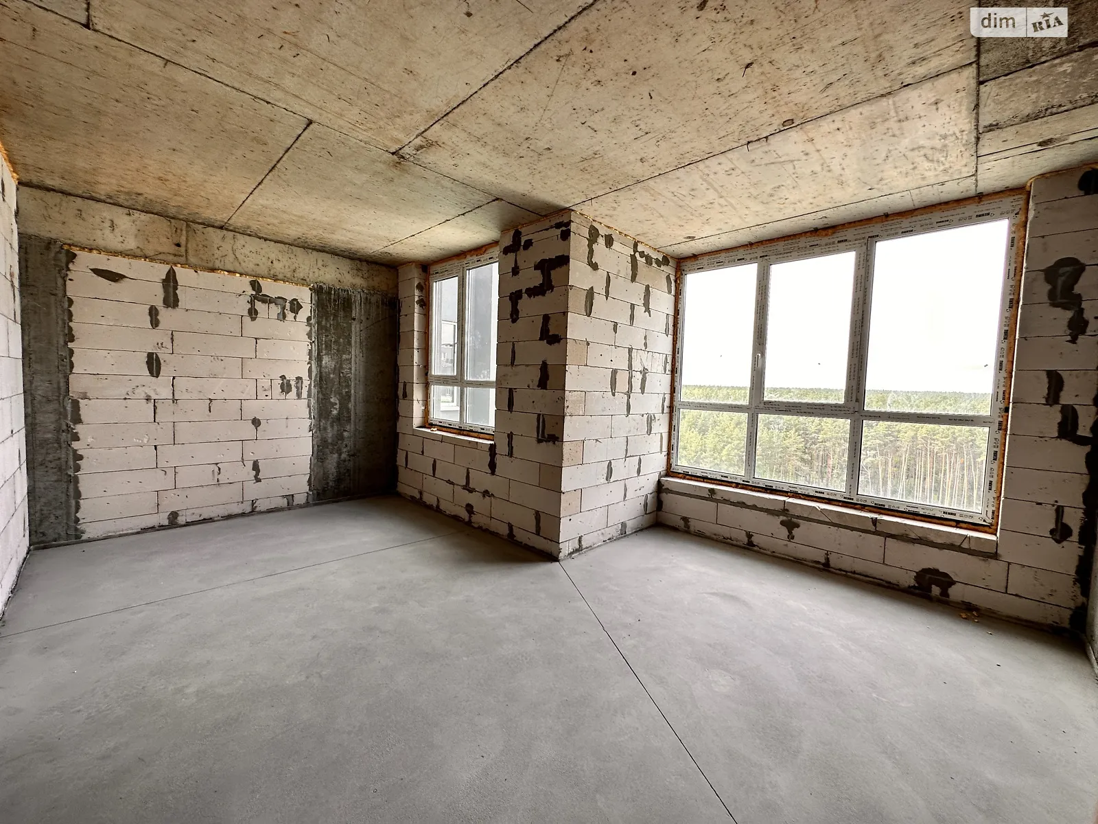 Продается 3-комнатная квартира 68 кв. м в Ирпене, ул. Университетская(Карла Маркса), 3/13 - фото 1