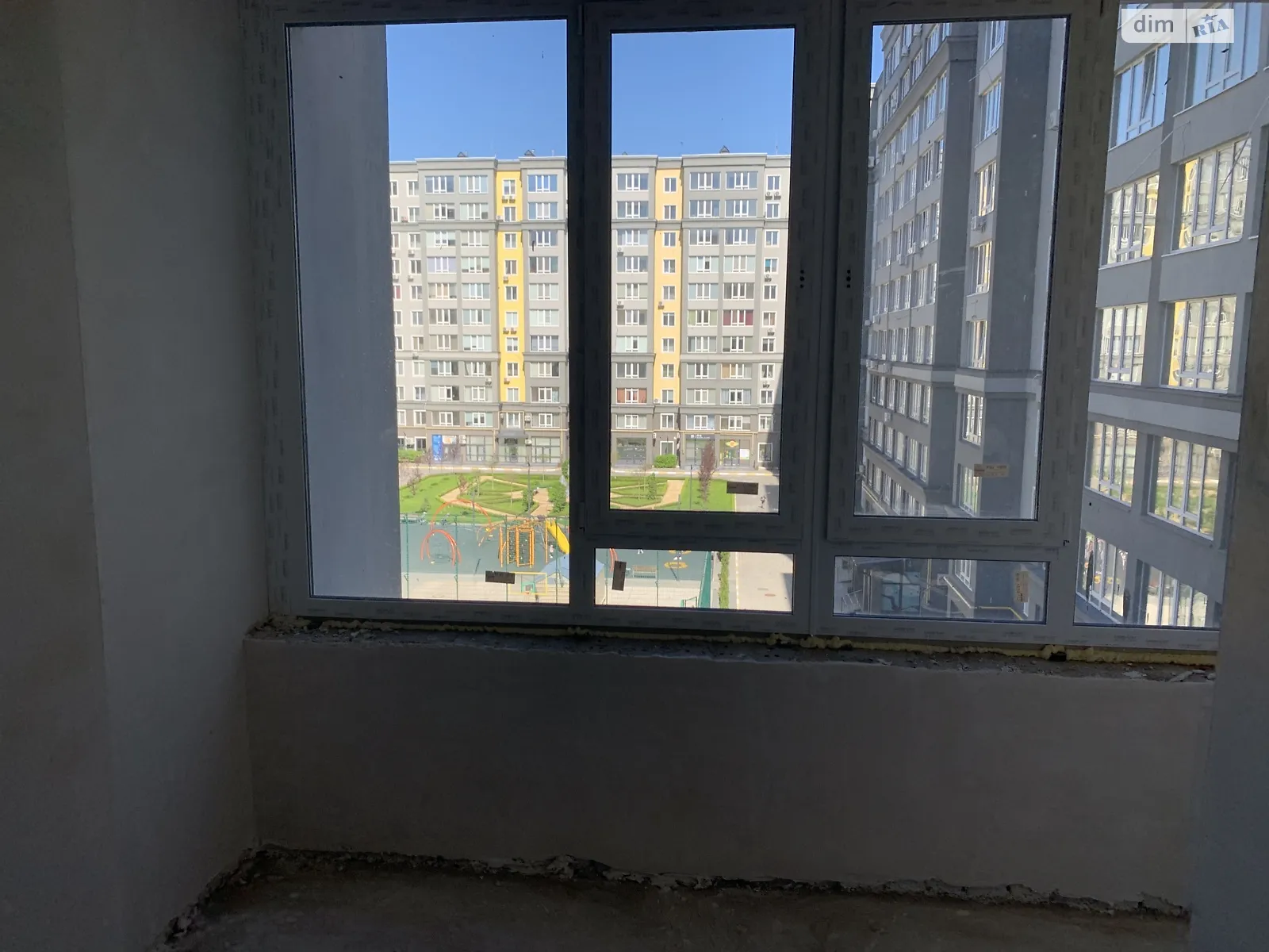 Продается 1-комнатная квартира 40 кв. м в Буче, ул. Ивана Кожедуба, 4Б
