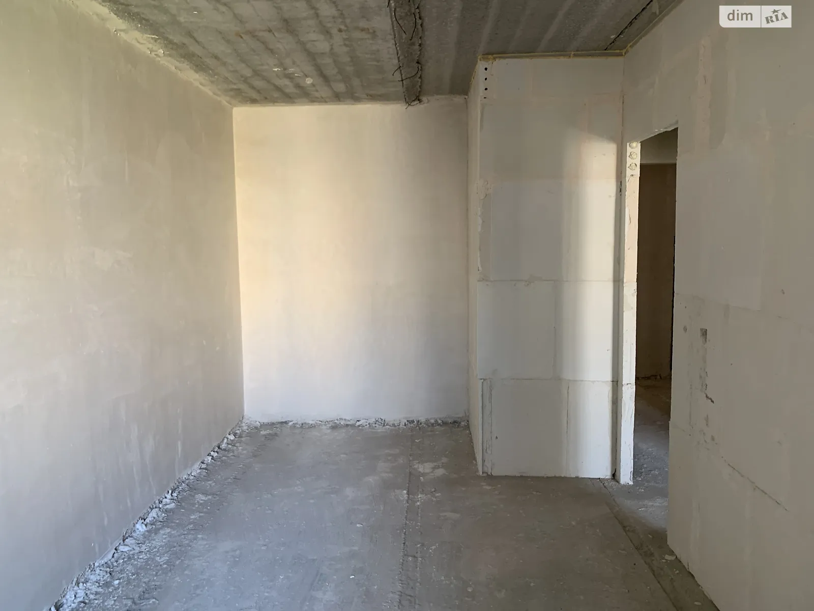 Продается 1-комнатная квартира 40 кв. м в Буче, ул. Ивана Кожедуба, 4Б - фото 1