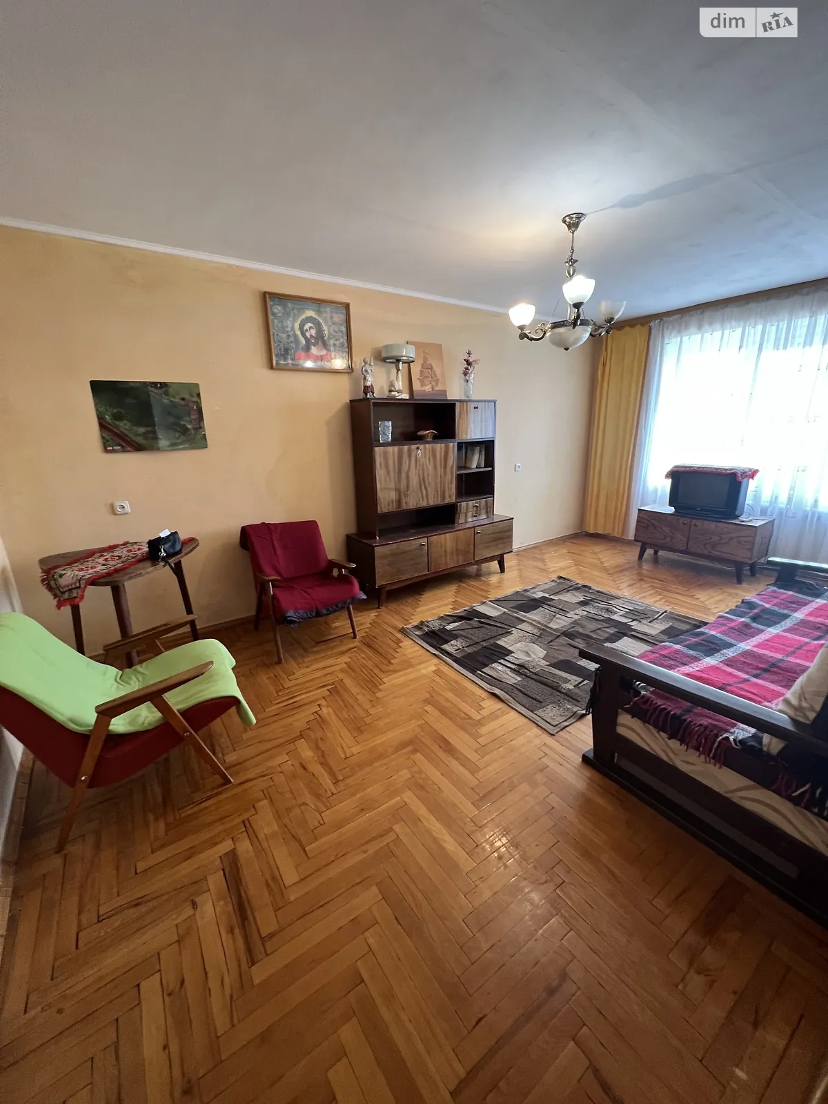 Продается 2-комнатная квартира 55 кв. м в Ужгороде, ул. Железнодорожная - фото 1