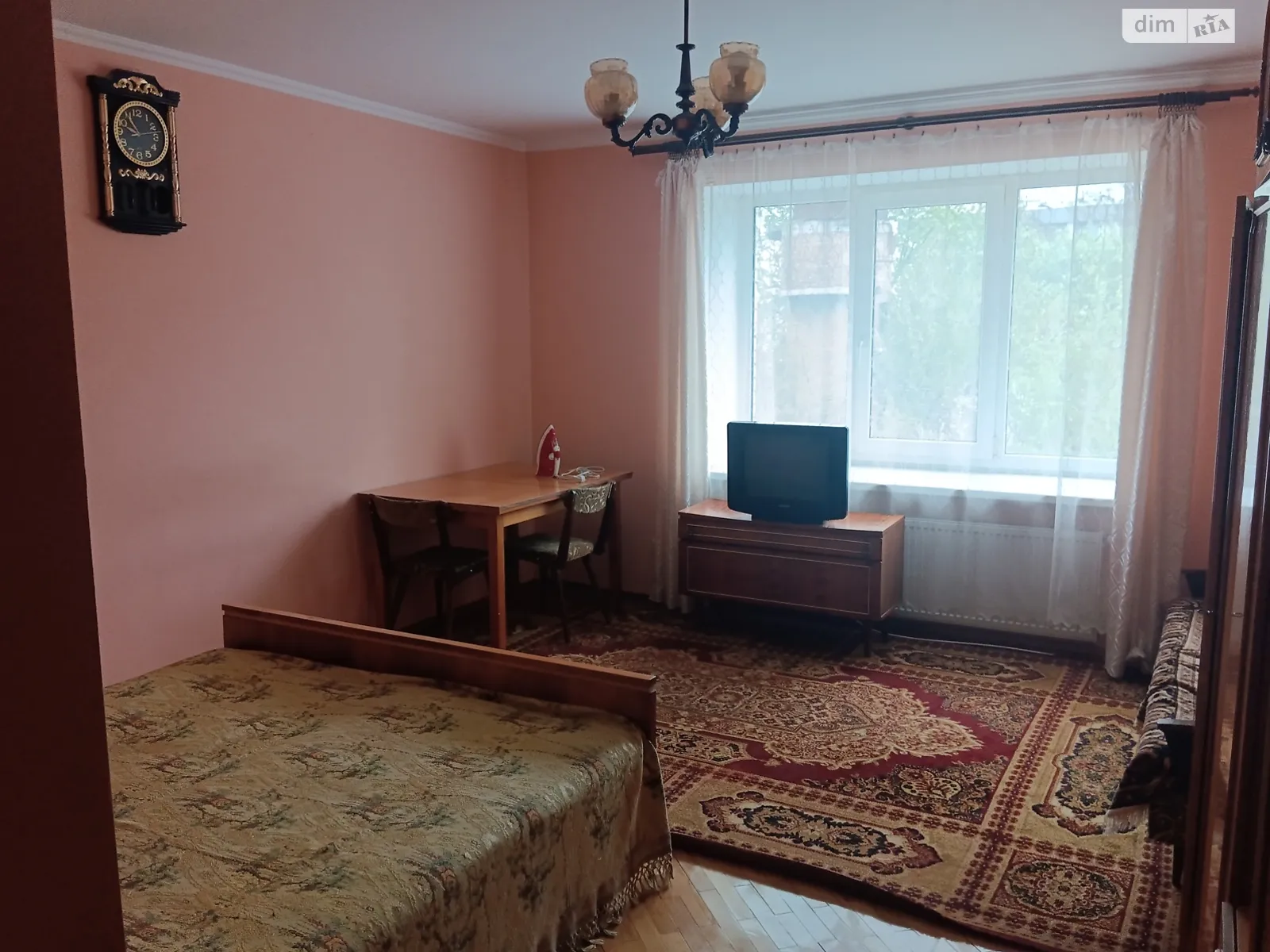 1-кімнатна квартира 45 кв. м у Тернополі, вул. Карпенка