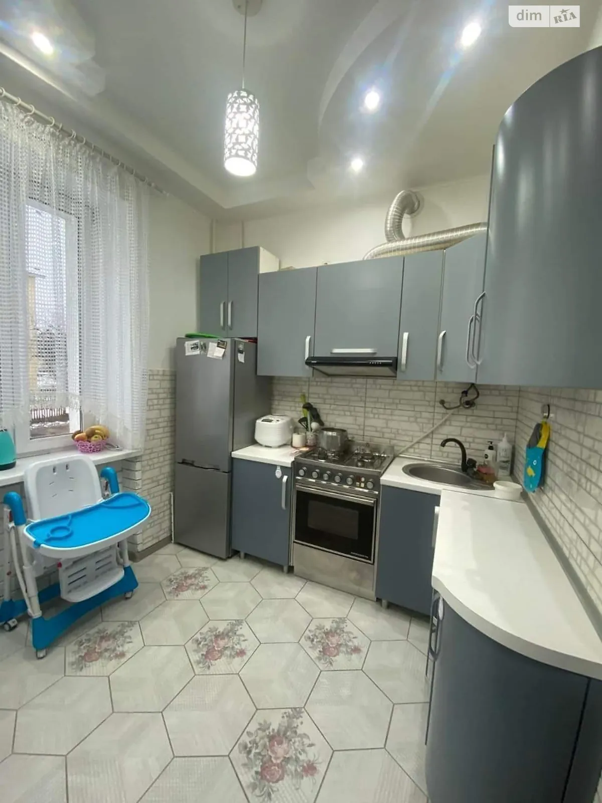 Сдается в аренду 2-комнатная квартира 46 кв. м в Червонограде, цена: 6000 грн