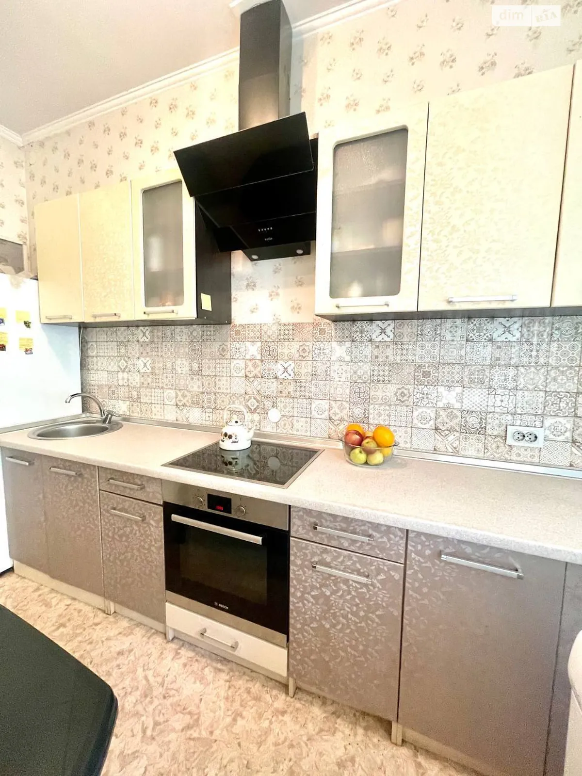 Продается 1-комнатная квартира 31 кв. м в Одессе, ул. Богдана Хмельницкого