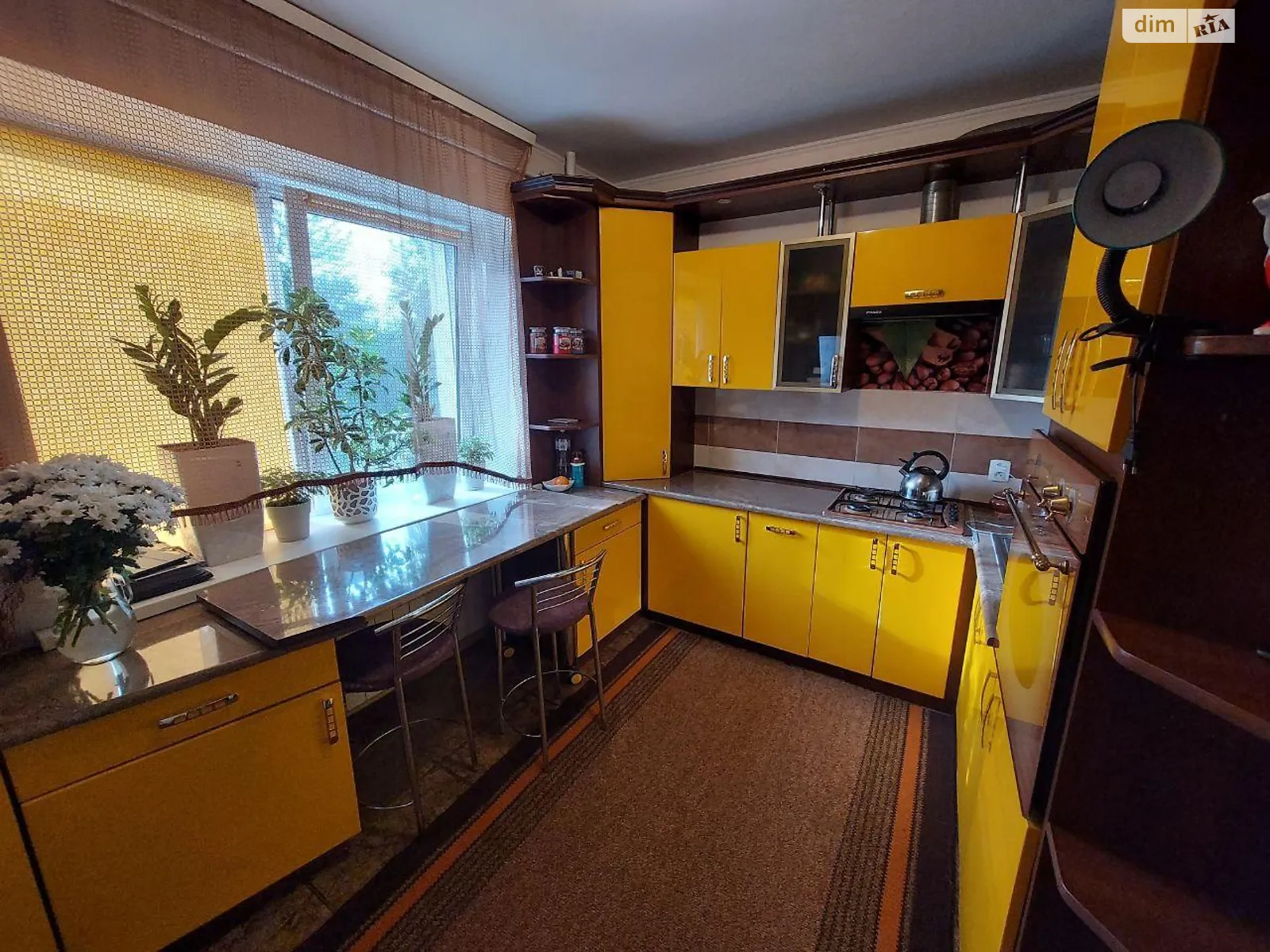 Продается 3-комнатная квартира 84 кв. м в Ивано-Франковске, ул. Хоткевича Гната, 44Г - фото 1