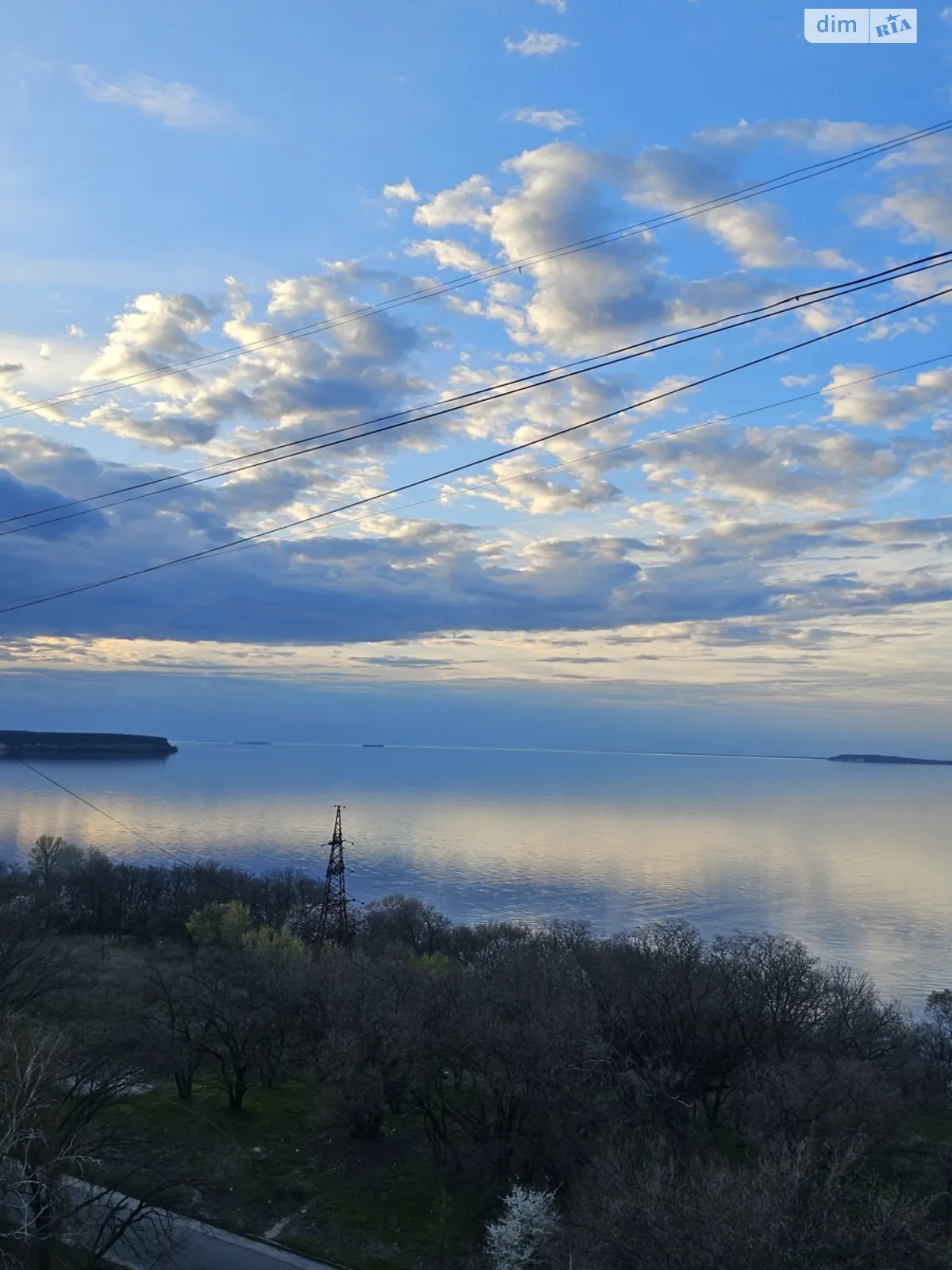 Продається 3-кімнатна квартира 65 кв. м у Світловодську, вул. Приморська, 68