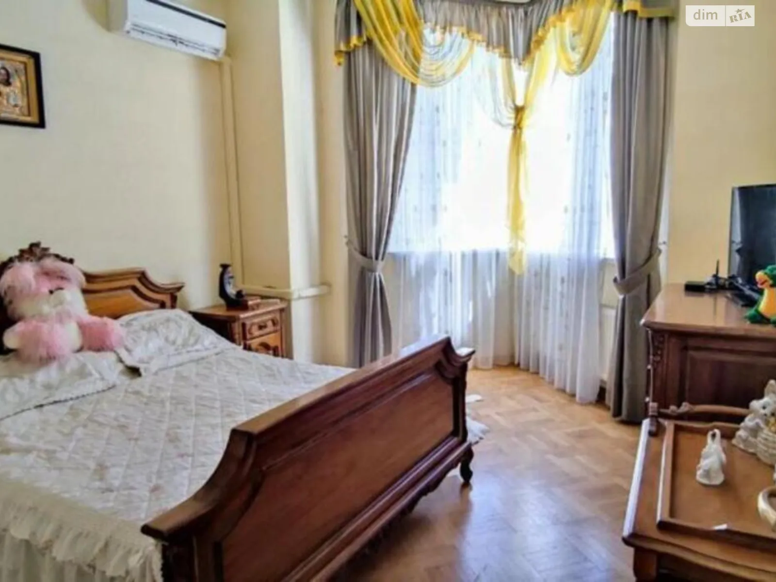 Продается 3-комнатная квартира 105 кв. м в Киеве, ул. Бульварно-Кудрявская, 11А - фото 1