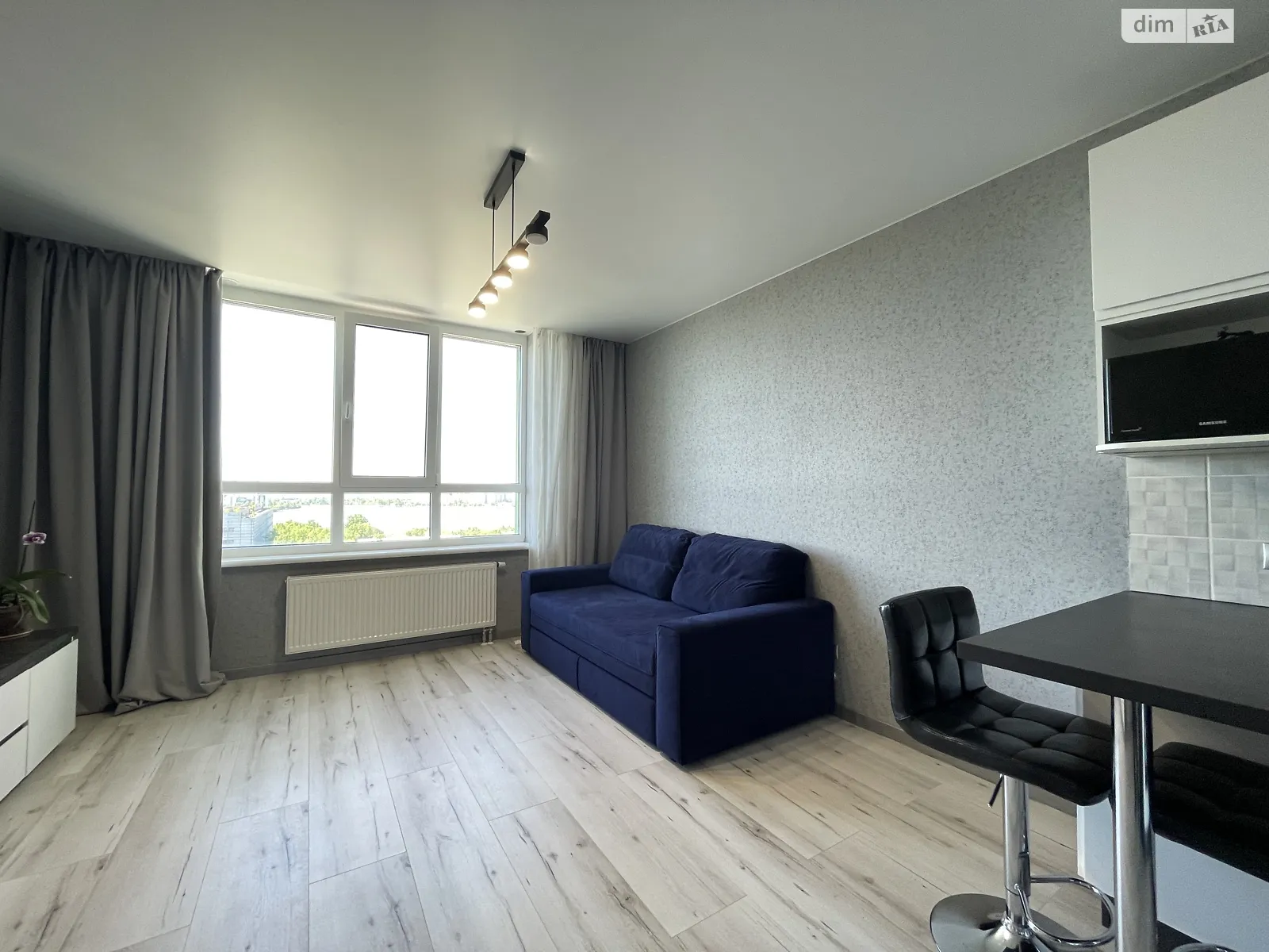 Продается 1-комнатная квартира 33 кв. м в Киеве, цена: 68000 $