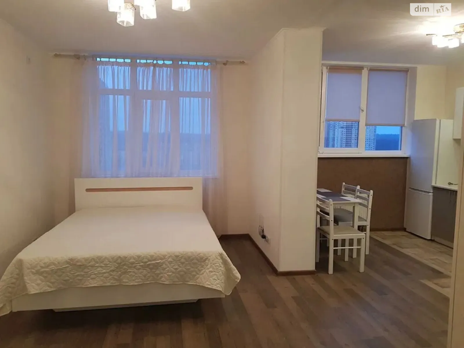 Продается 1-комнатная квартира 40 кв. м в Киеве, ул. Семьи Кульженков, 6 - фото 1