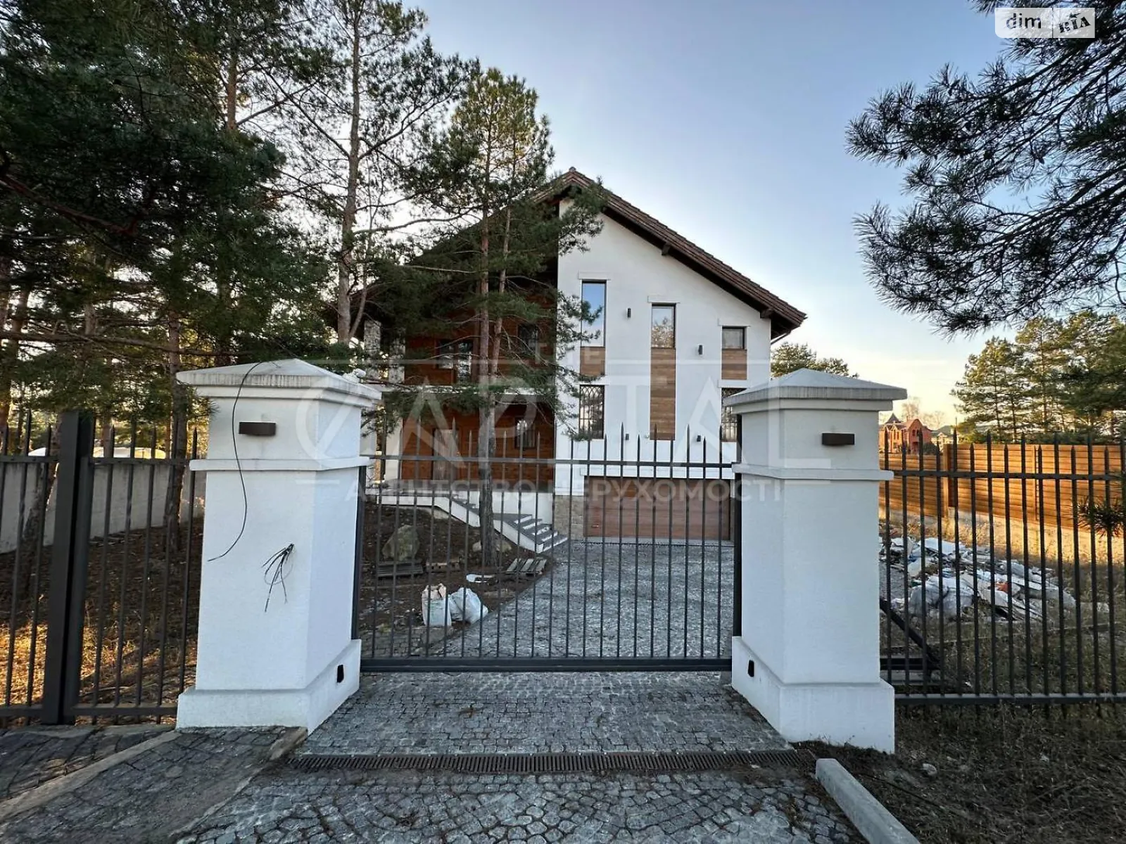 Продається будинок 2 поверховий 408 кв. м с басейном, цена: 650000 $ - фото 1