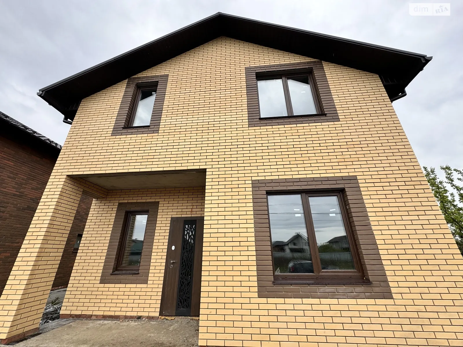 Продається будинок 2 поверховий 120 кв. м з гаражем, цена: 93000 $ - фото 1