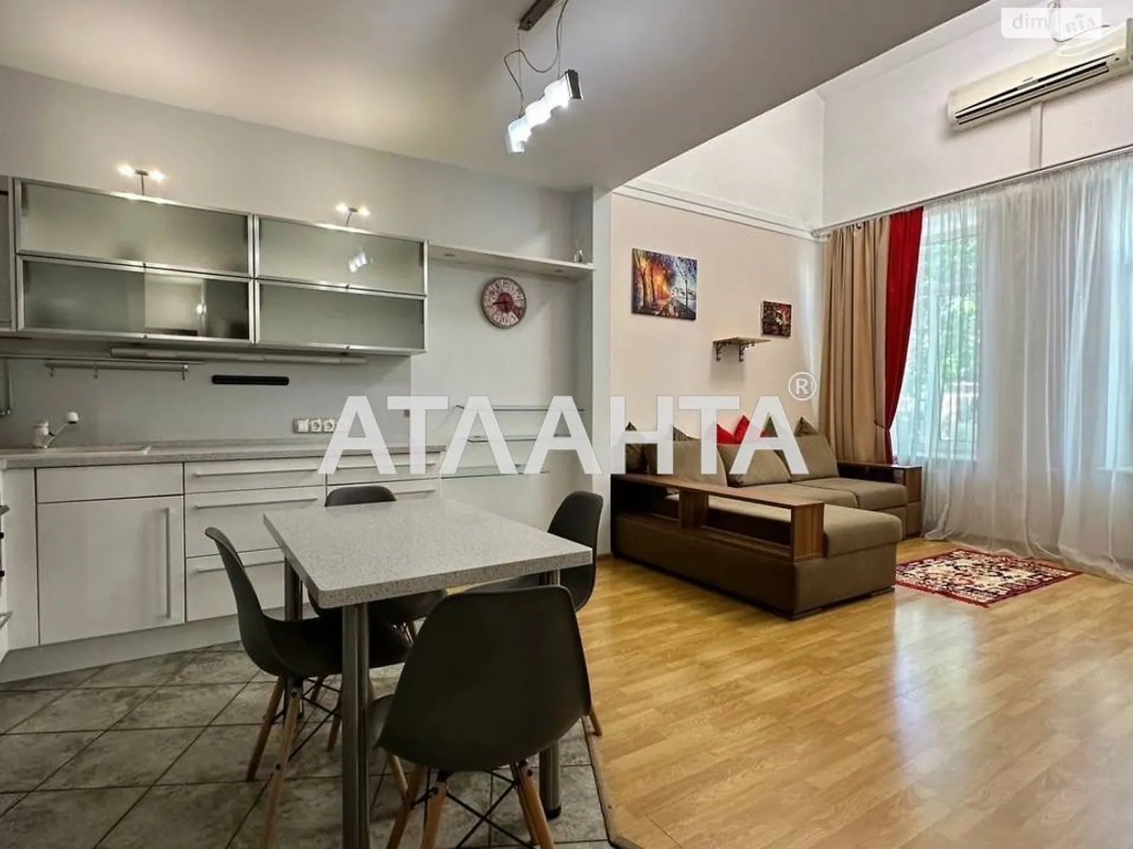 Продается 2-комнатная квартира 73.1 кв. м в Одессе, ул. Жуковского - фото 1