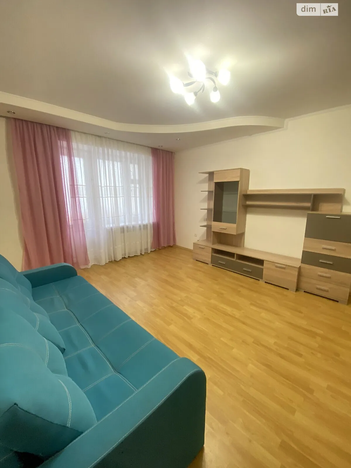 2-комнатная квартира 70 кв. м в Тернополе, ул. Карпенко - фото 1