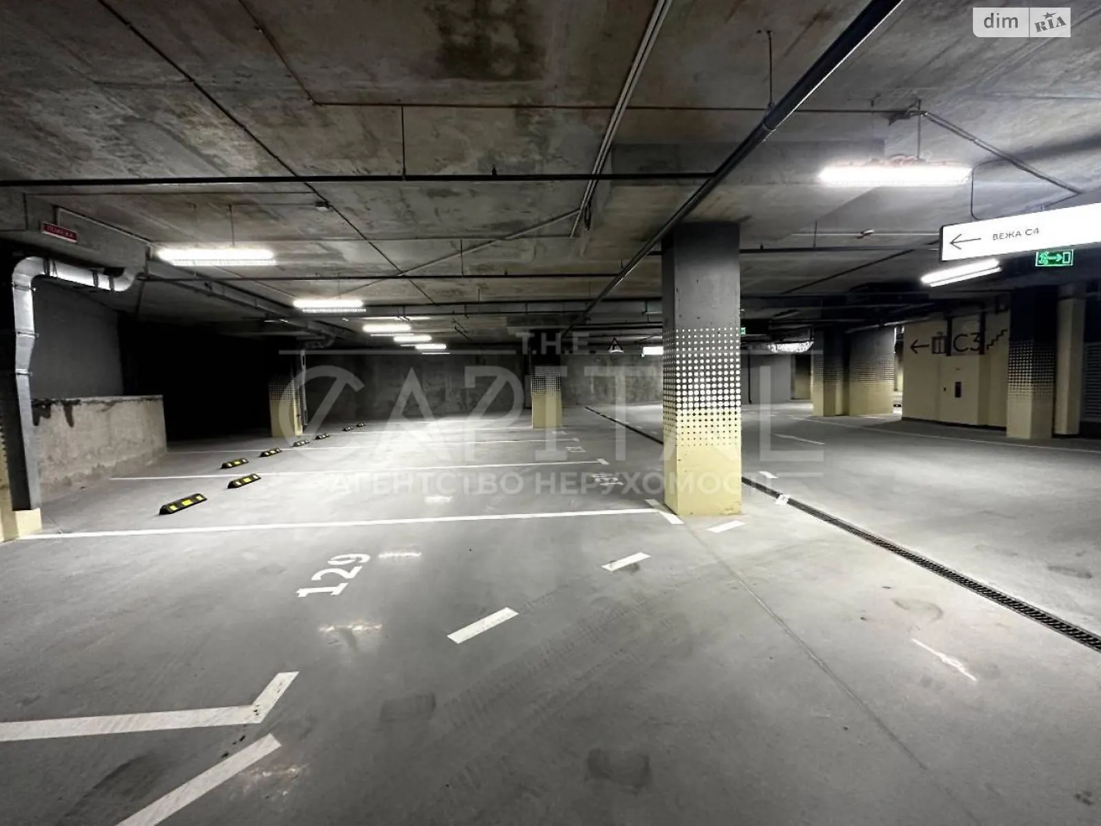 Продається підземний паркінг під легкове авто на 51.77 кв. м, цена: 57000 $