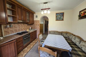 Продаж квартири, Ужгород, Капушанська вулиця, буд. 132