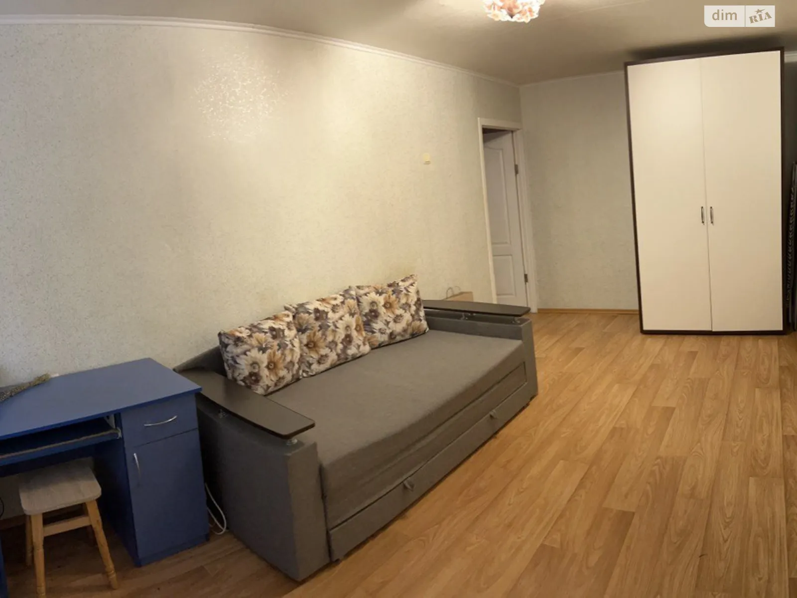 Продается 1-комнатная квартира 32 кв. м в Кропивницком, ул. Героев Украины - фото 1