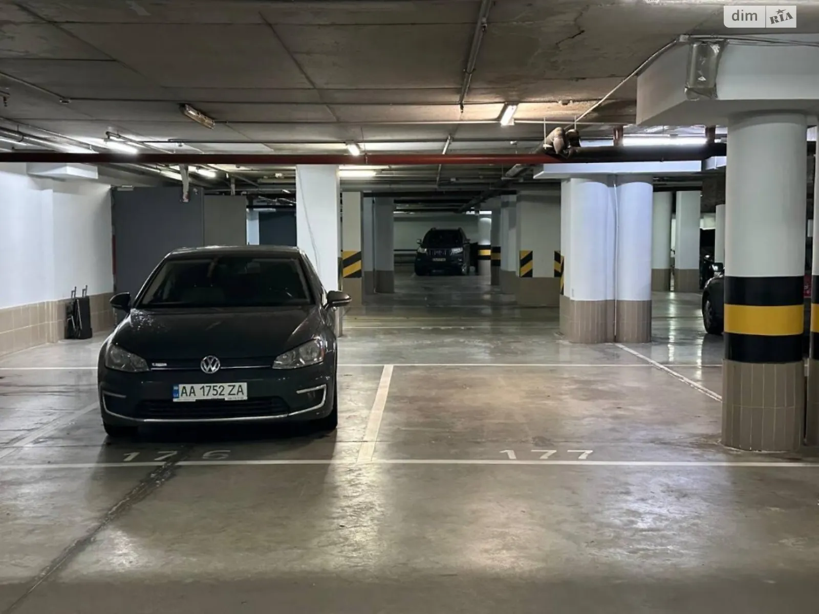 Продается подземный паркинг под легковое авто на 27000 кв. м - фото 3