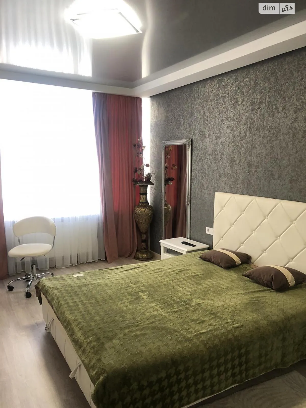 Продается 2-комнатная квартира 65 кв. м в Одессе, ул. Академика Сахарова, 3Б