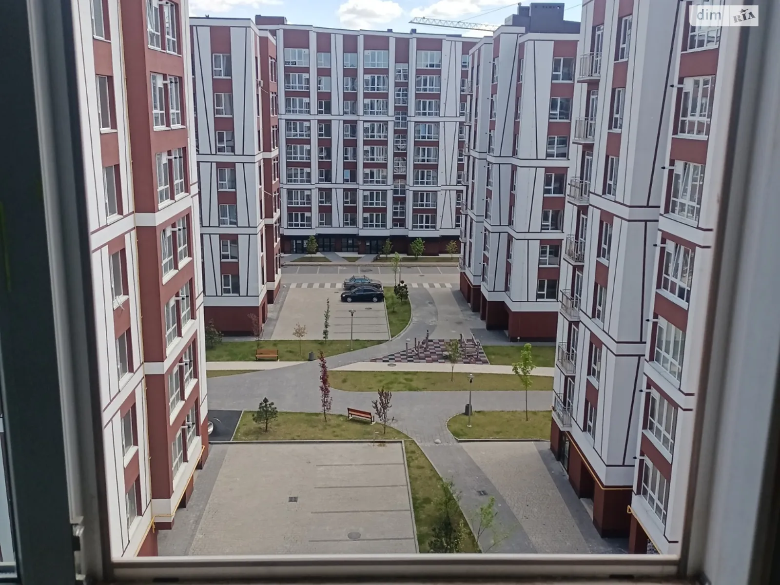 Продается 2-комнатная квартира 57.1 кв. м в Ивано-Франковске, ул. Павла Полуботка, 18 корпус 15