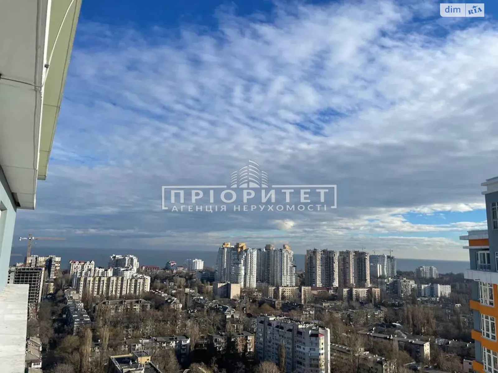 Продается 2-комнатная квартира 72.75 кв. м в Одессе, просп. Гагарина - фото 1
