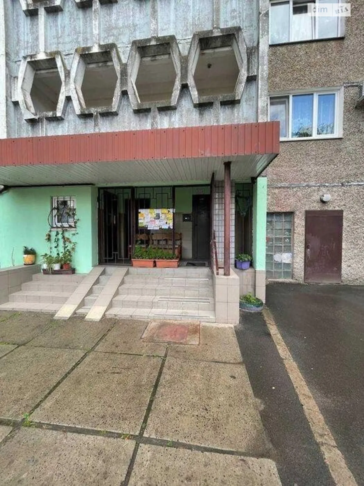 Продается 3-комнатная квартира 70 кв. м в Киеве - фото 2