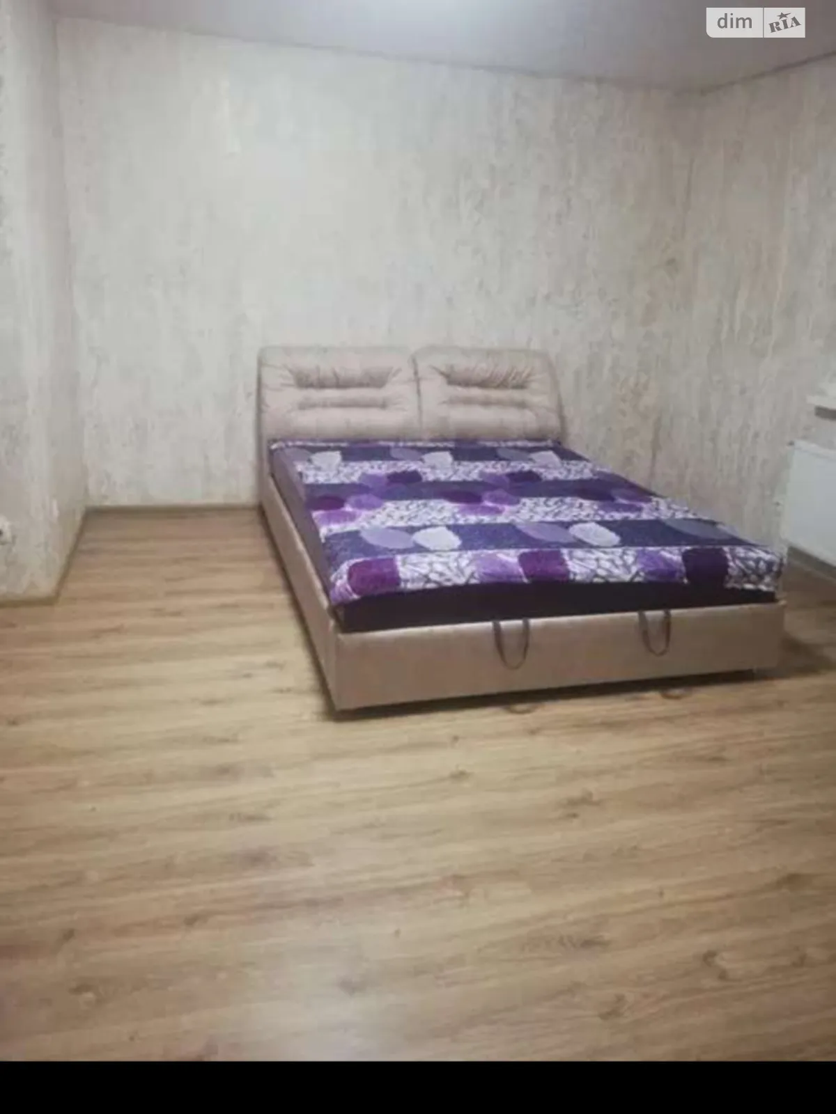 Сдается в аренду 1-комнатная квартира 40 кв. м в Одессе, ул. Проселочная