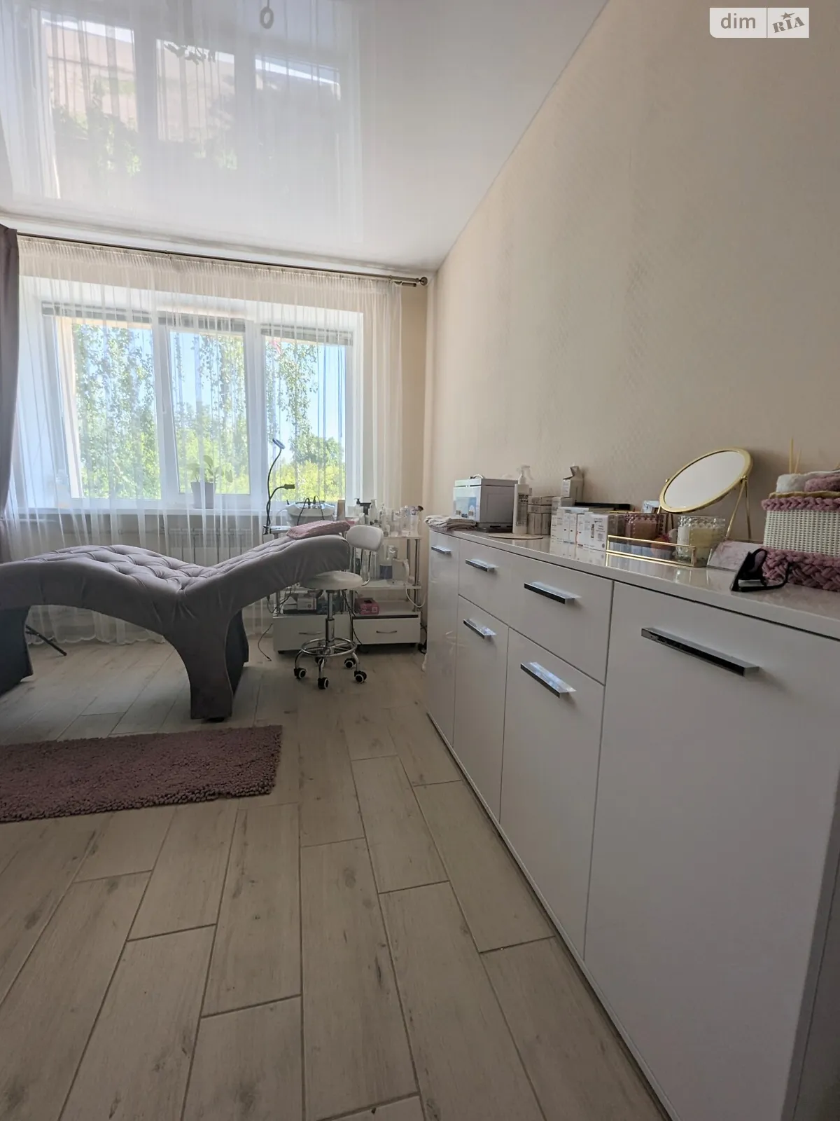 Продается офис 17.7 кв. м в бизнес-центре, цена: 11000 $ - фото 1