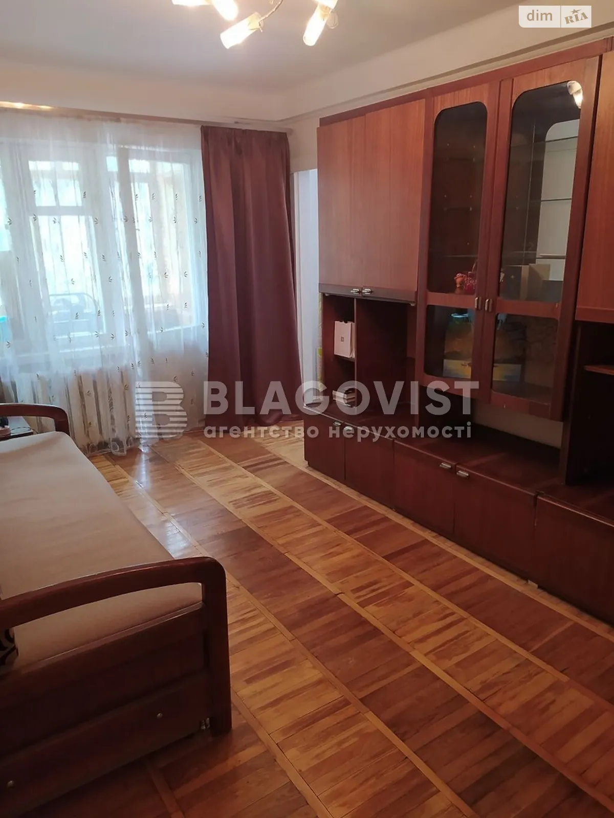 Продается 2-комнатная квартира 45 кв. м в Киеве, ул. Вышгородская, 48А