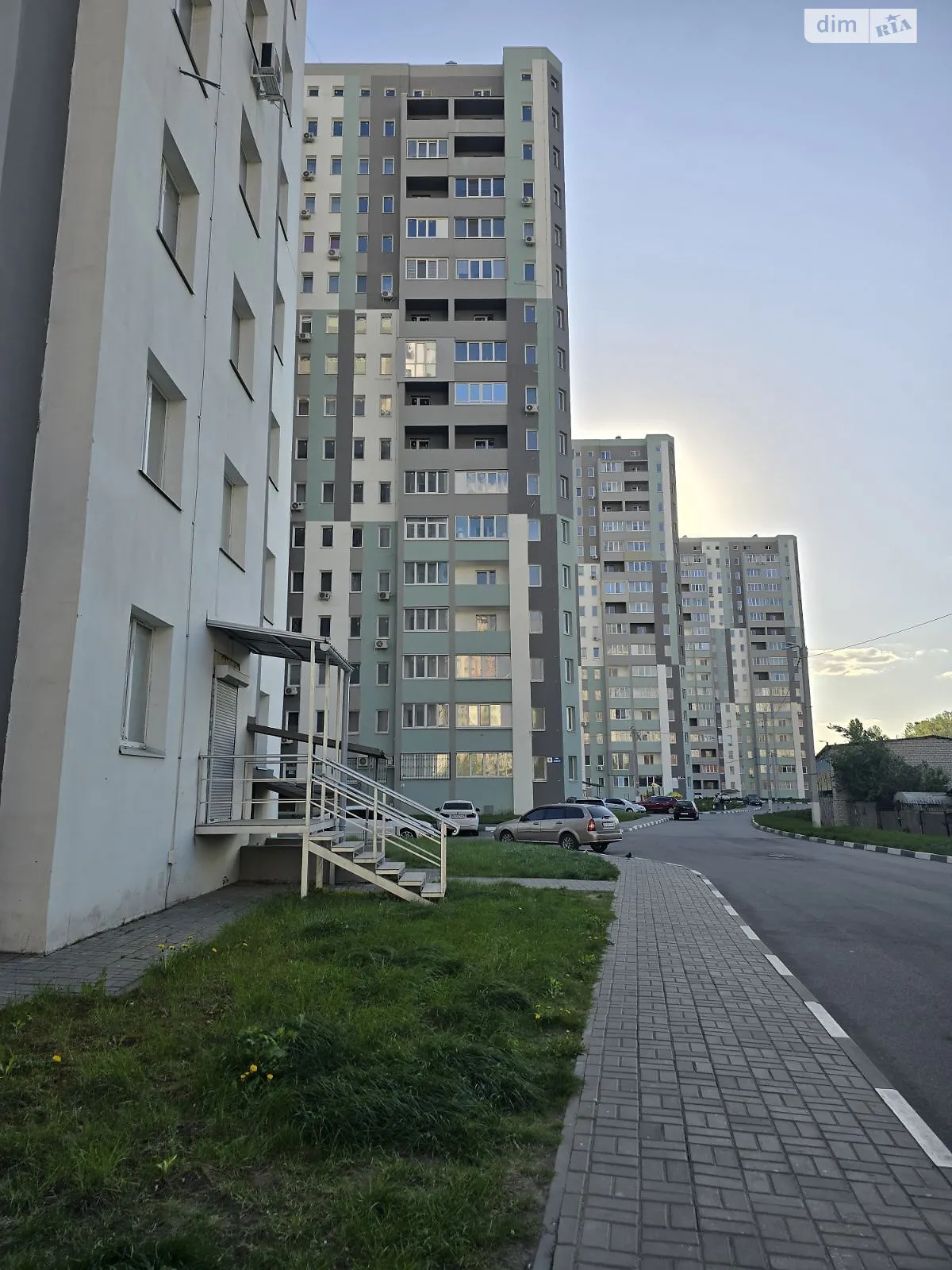 Продается 2-комнатная квартира 69 кв. м в Харькове, ул. Заливная, 7 - фото 1