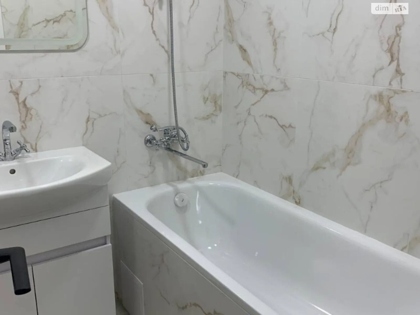 Продається 1-кімнатна квартира 45 кв. м у Хмельницькому, вул. Болбочана Петра - фото 1