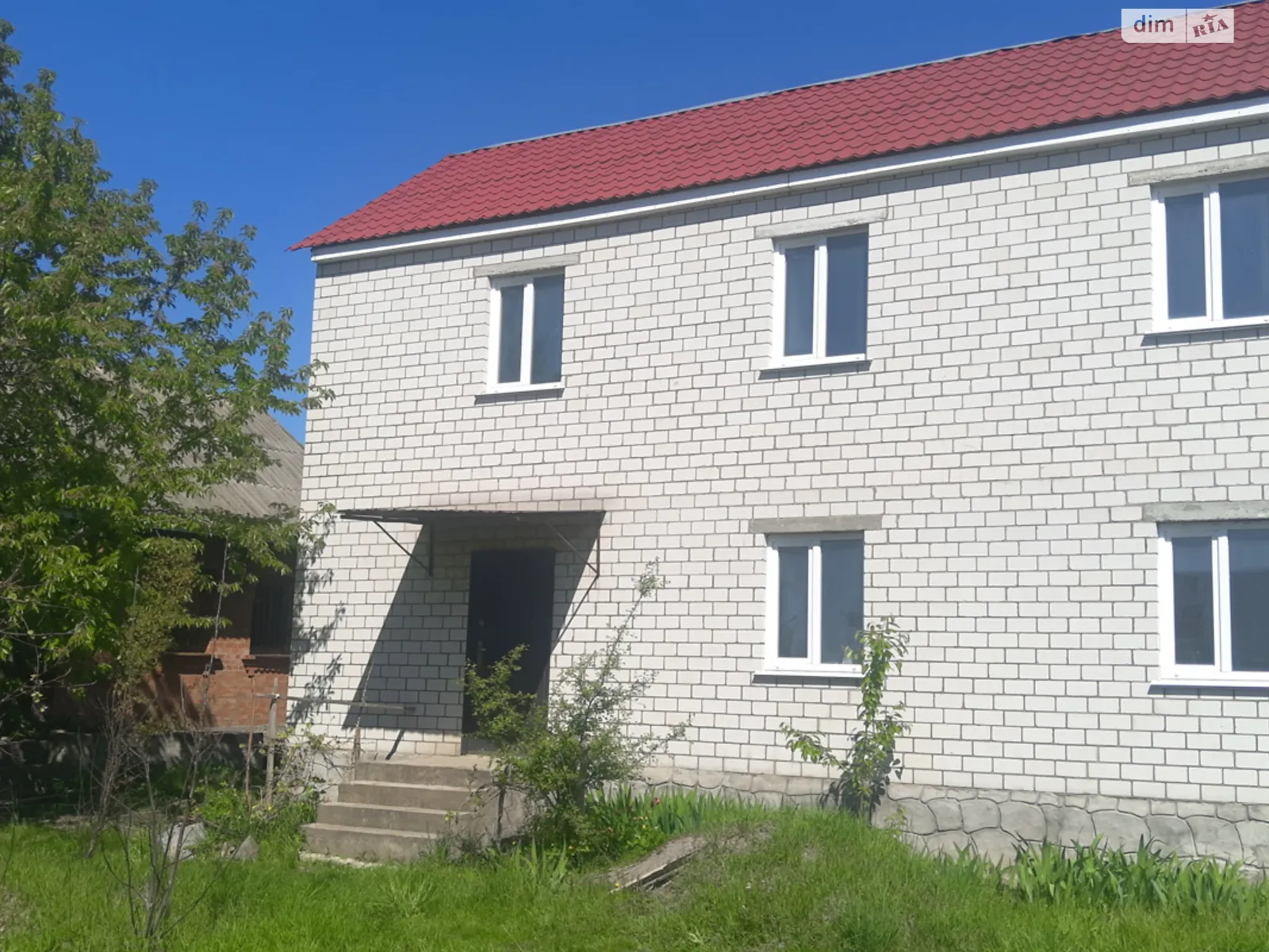 Продается дом на 2 этажа 112 кв. м с баней/сауной, цена: 43000 $ - фото 1