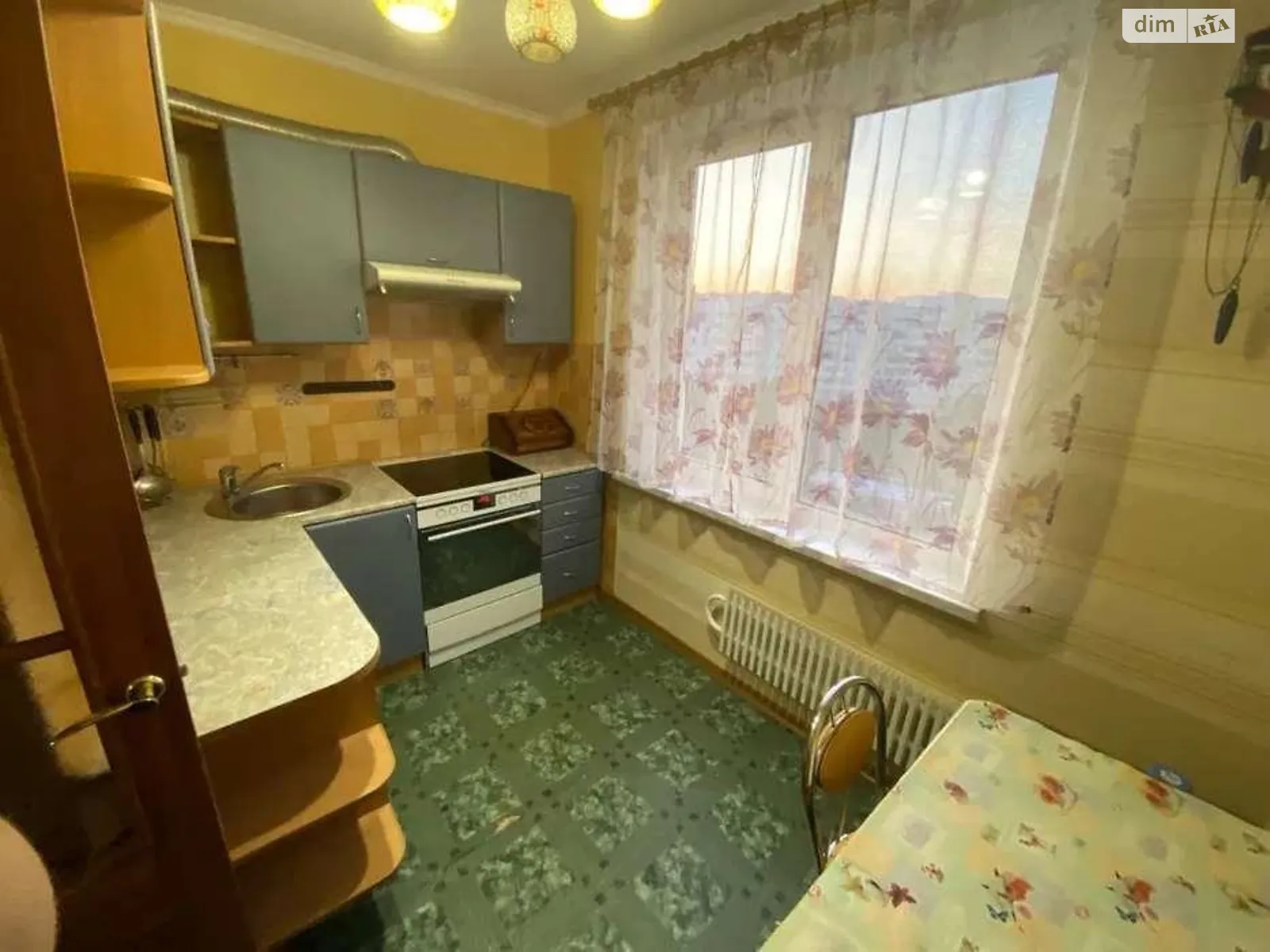 Продается 3-комнатная квартира 63 кв. м в Харькове, ул. Амосова - фото 1