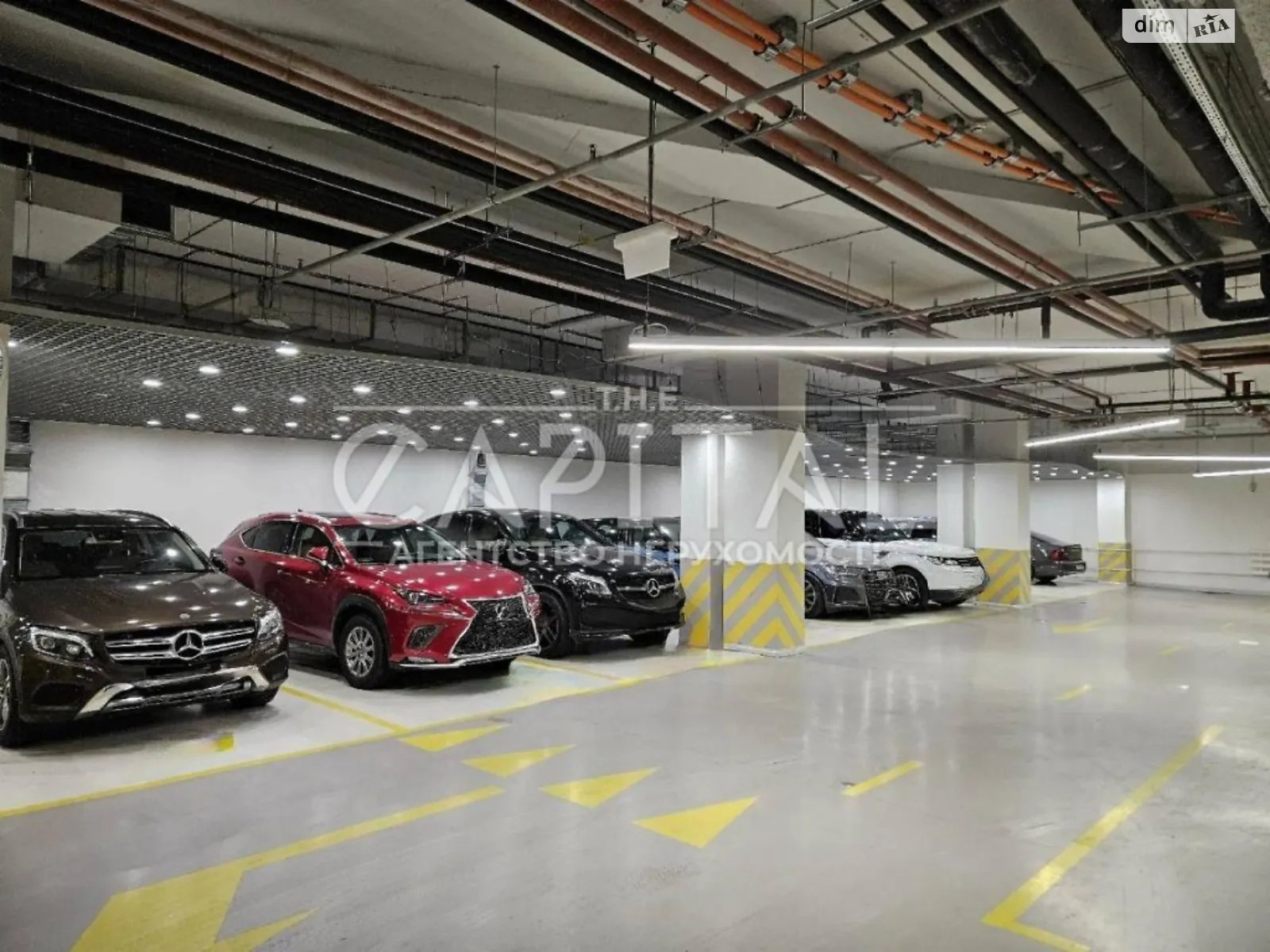 Продается подземный паркинг под легковое авто на 16.8 кв. м, цена: 35000 $
