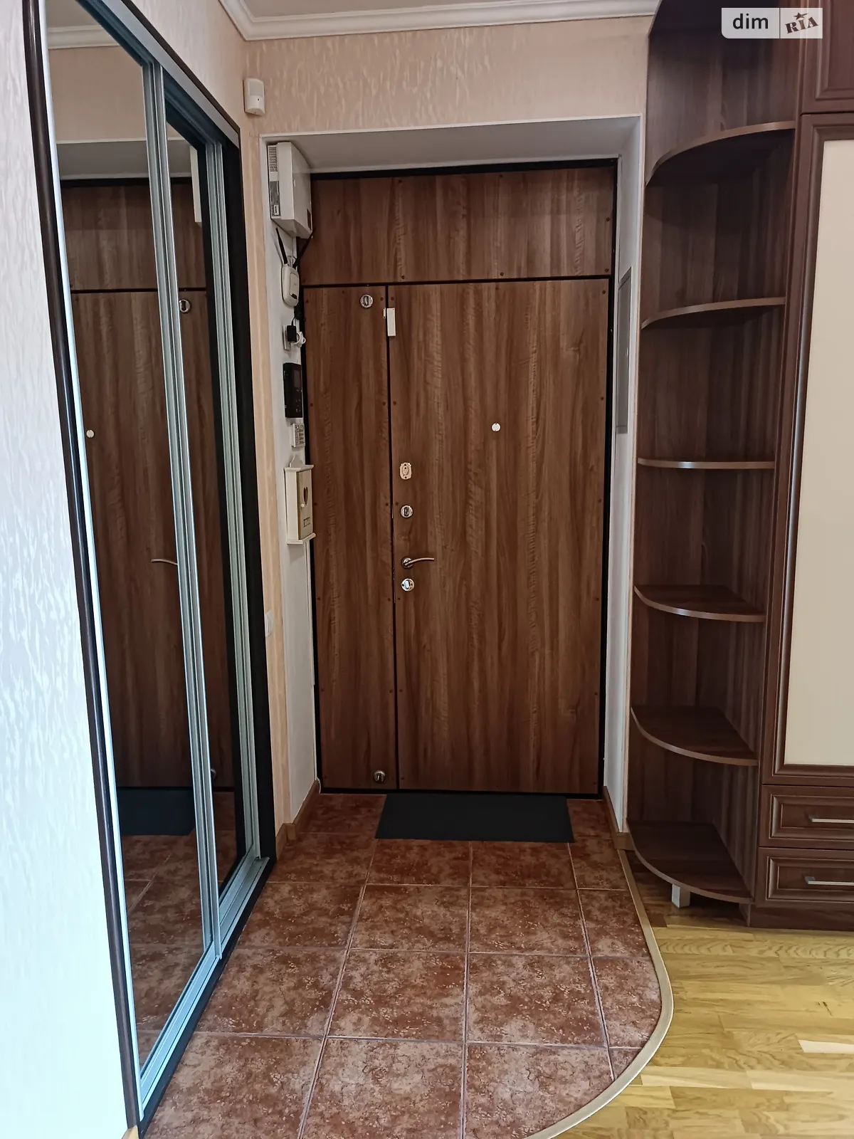 Продается 3-комнатная квартира 45.6 кв. м в Одессе - фото 1