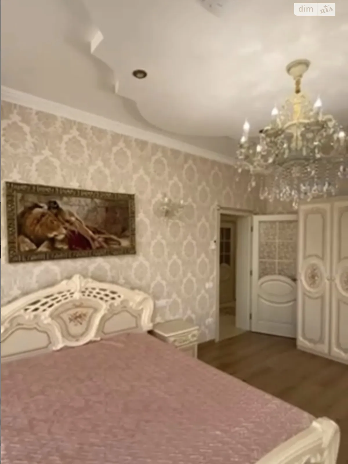 Продается 2-комнатная квартира 78 кв. м в Одессе, бул. Французский, 60Г