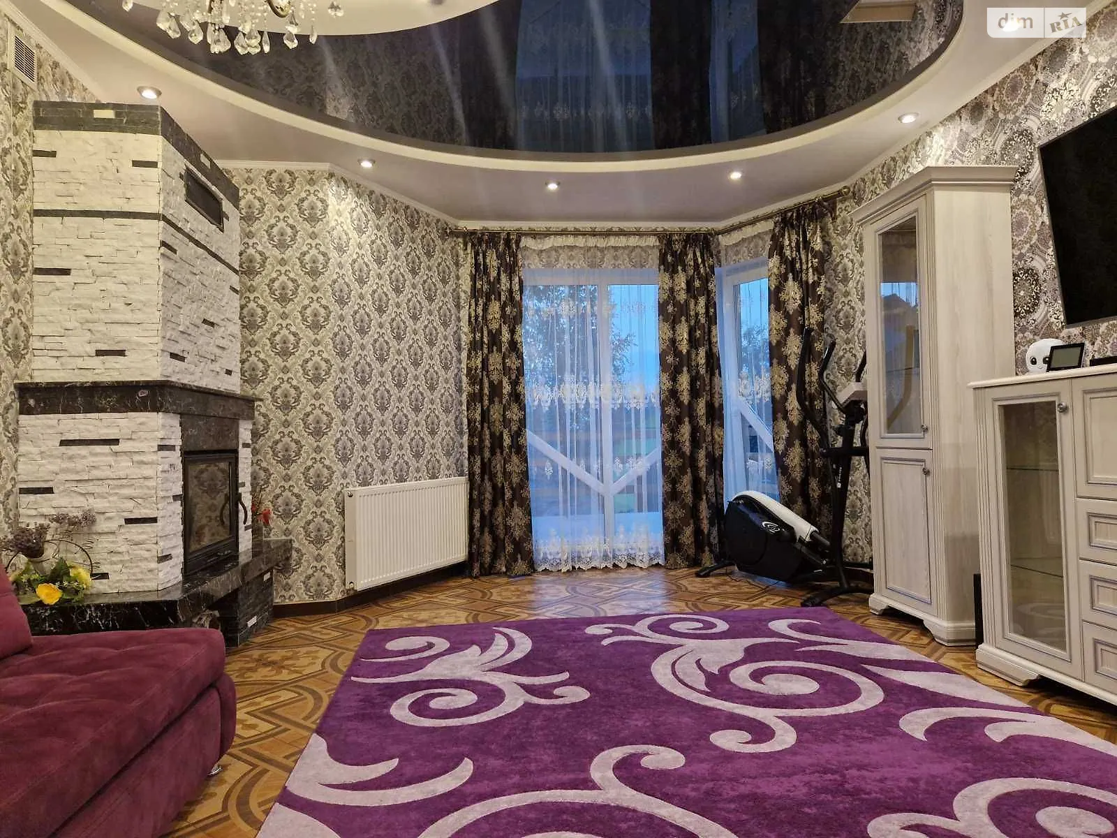 Сдается в аренду дом на 2 этажа 160 кв. м с террасой, цена: 800 $