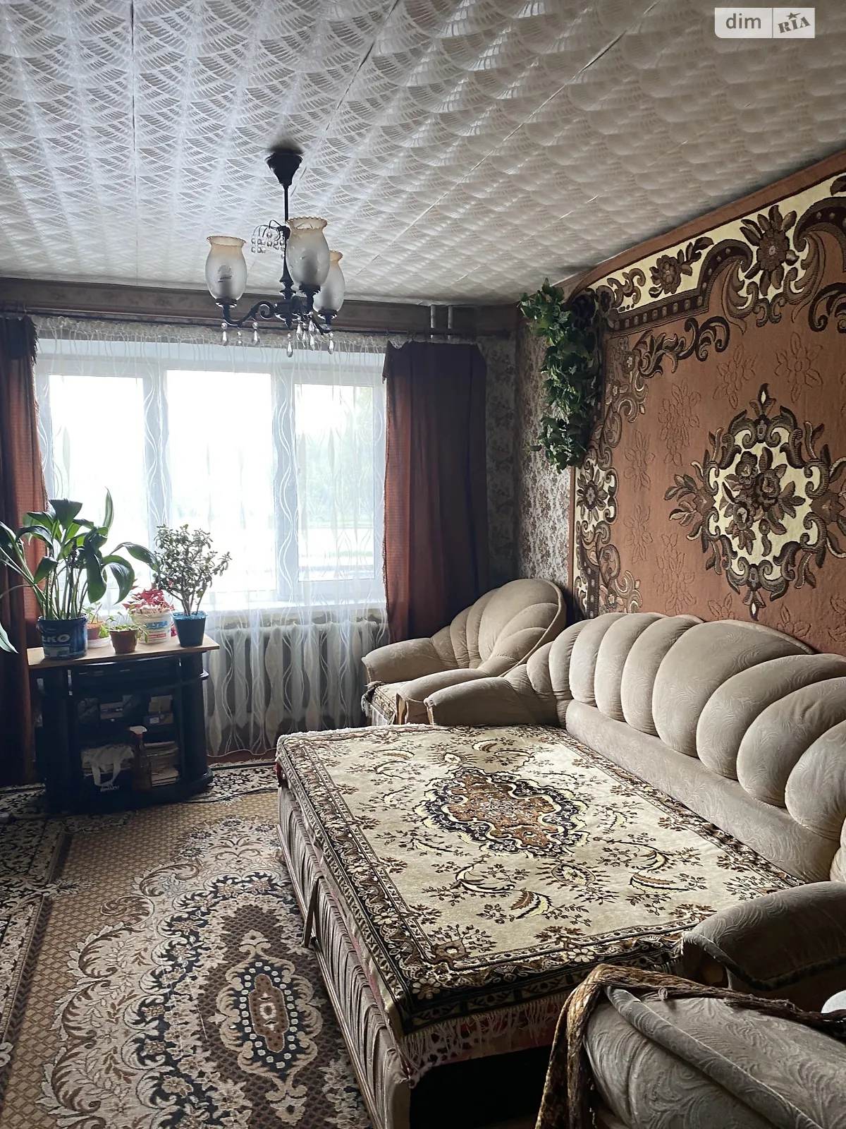 Продается 3-комнатная квартира 63.6 кв. м в Хмельницком, ул. Прибугская