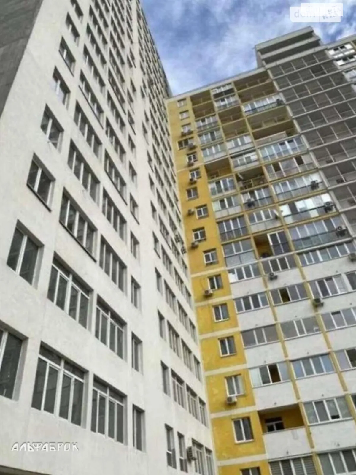 Продается 1-комнатная квартира 39 кв. м в Киеве, ул. Ракетная, 24/3/3 - фото 1