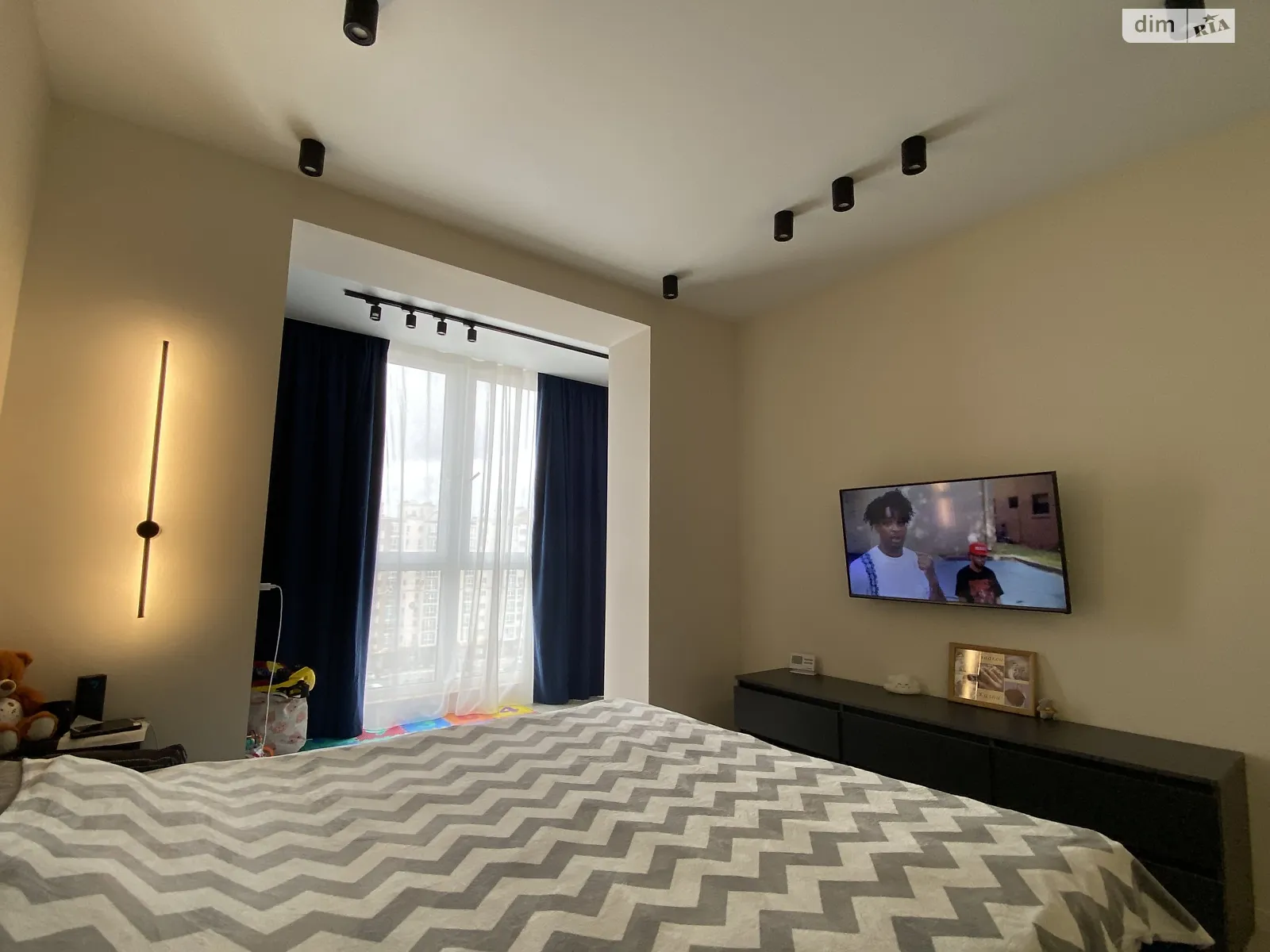 Продается 1-комнатная квартира 43 кв. м в Буче, пер. Тихого - фото 1